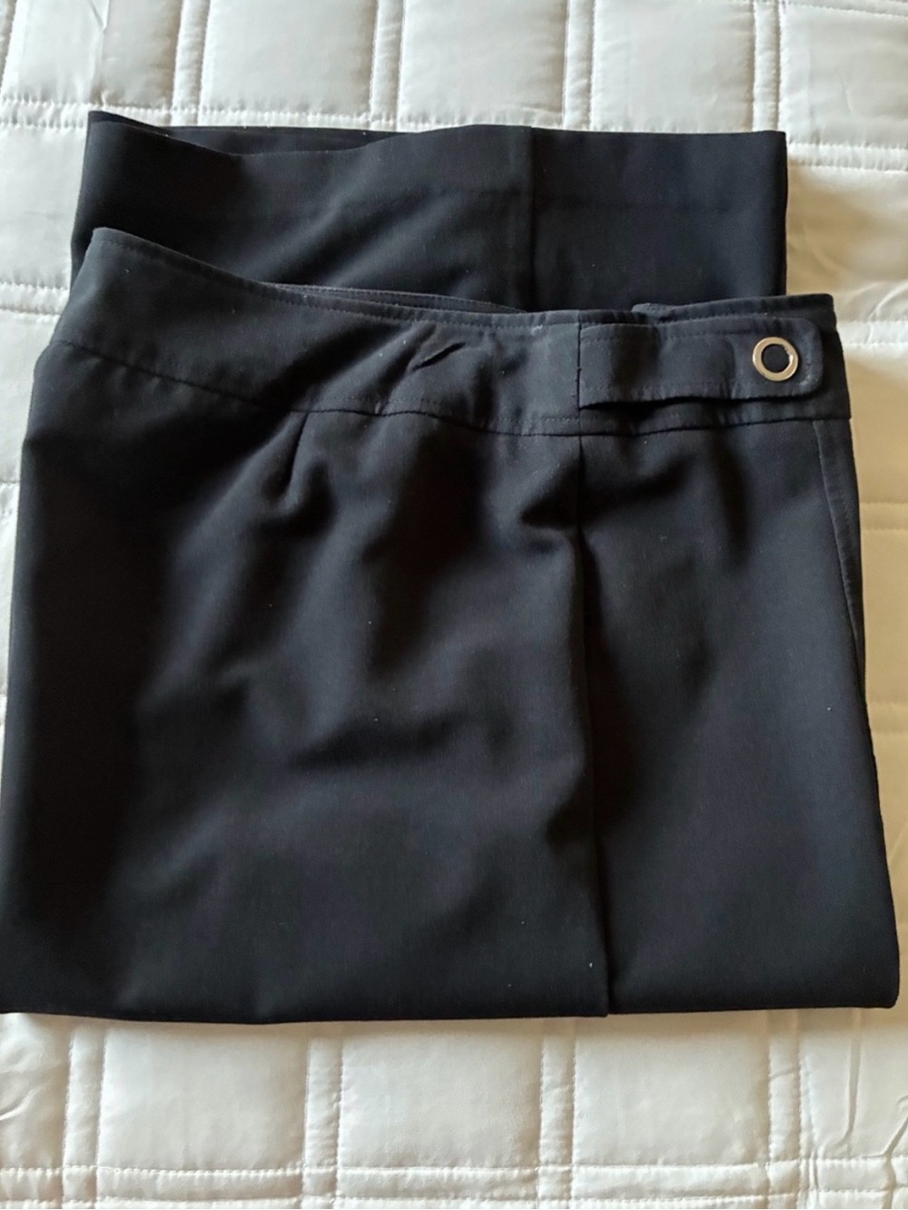 Requirements Black High-Waist Dress Capris with Grommet Detail